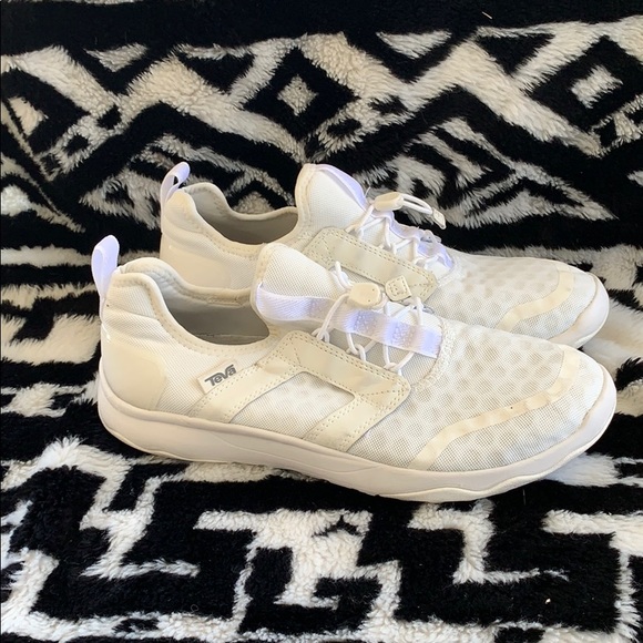 arrowood swift sneaker